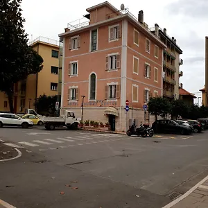 Piccolo Center 2* Finale Ligure