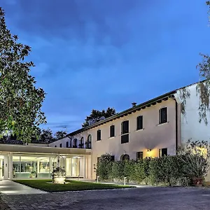 Borgo Cà Dei Sospiri **** Quarto dʼAltino